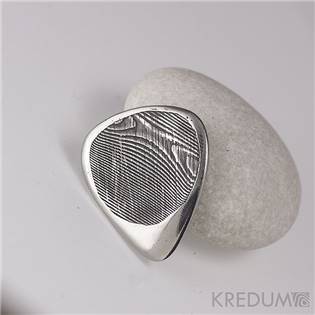 Damasteel přívěsek kovové trsátko - Hitmaker