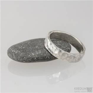 Dámský kovaný stříbrný prsten Natura