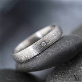Dámský titanový prsten Prima broušený, diamant 1.7 mm