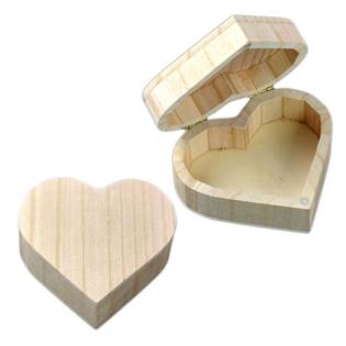 Dřevěná krabička srdce malé, 10 x 9 cm