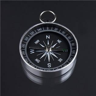 Kompas v kovovém pouzdru