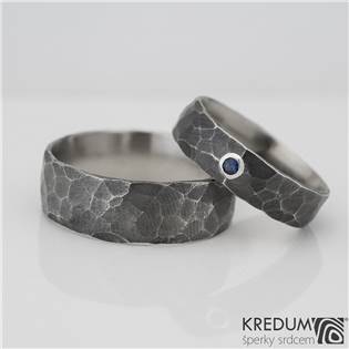 Kované snubní prsteny Natura Safír tmavý - pár