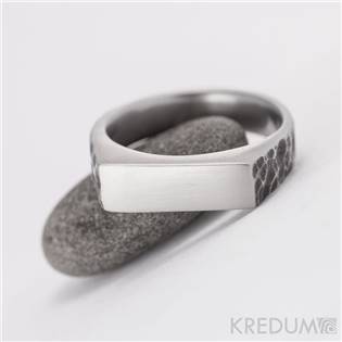 Kovaný nerezový prsten - Seal