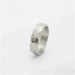 Kovaný ocelový prsten Natura, diamant 1.5mm