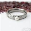 titanový prsten s perlou