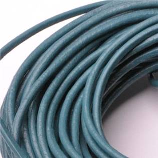 Kožená šňůrka kulatá petrolejově zelená, tl. 2 mm