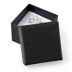 Malá dárková krabička na prsten - černá