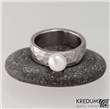 Ocelový kovaný prsten s perlou FOTO2