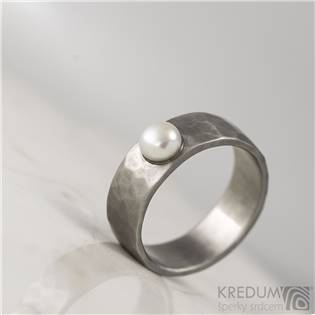 Ocelový prsten Draill s perlou, vel. 47