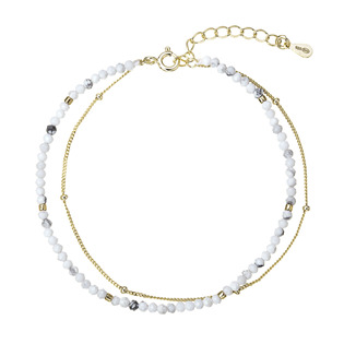 Pozlacený stříbrný náramek s bílými howlity