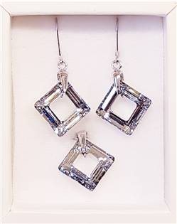 Stříbrné náušnice a přívěšek s kameny Crystals from Swarovski®, Crystal
