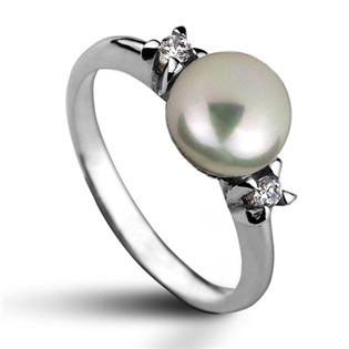 Stříbrný prsten s bílou perlou 7,5 mm, vel. 59