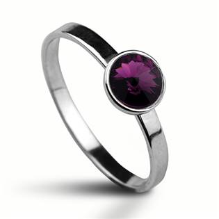 Stříbrný prsten s kamenem Crystals from Swarovski®, barva: AMETHYST
