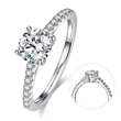 stříbrný zásnubní prsten s kulatým moissanitem 