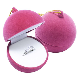 Vánoční dárková krabička na prsten - kulička růžová