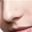 Piercing do nosu čtvereček